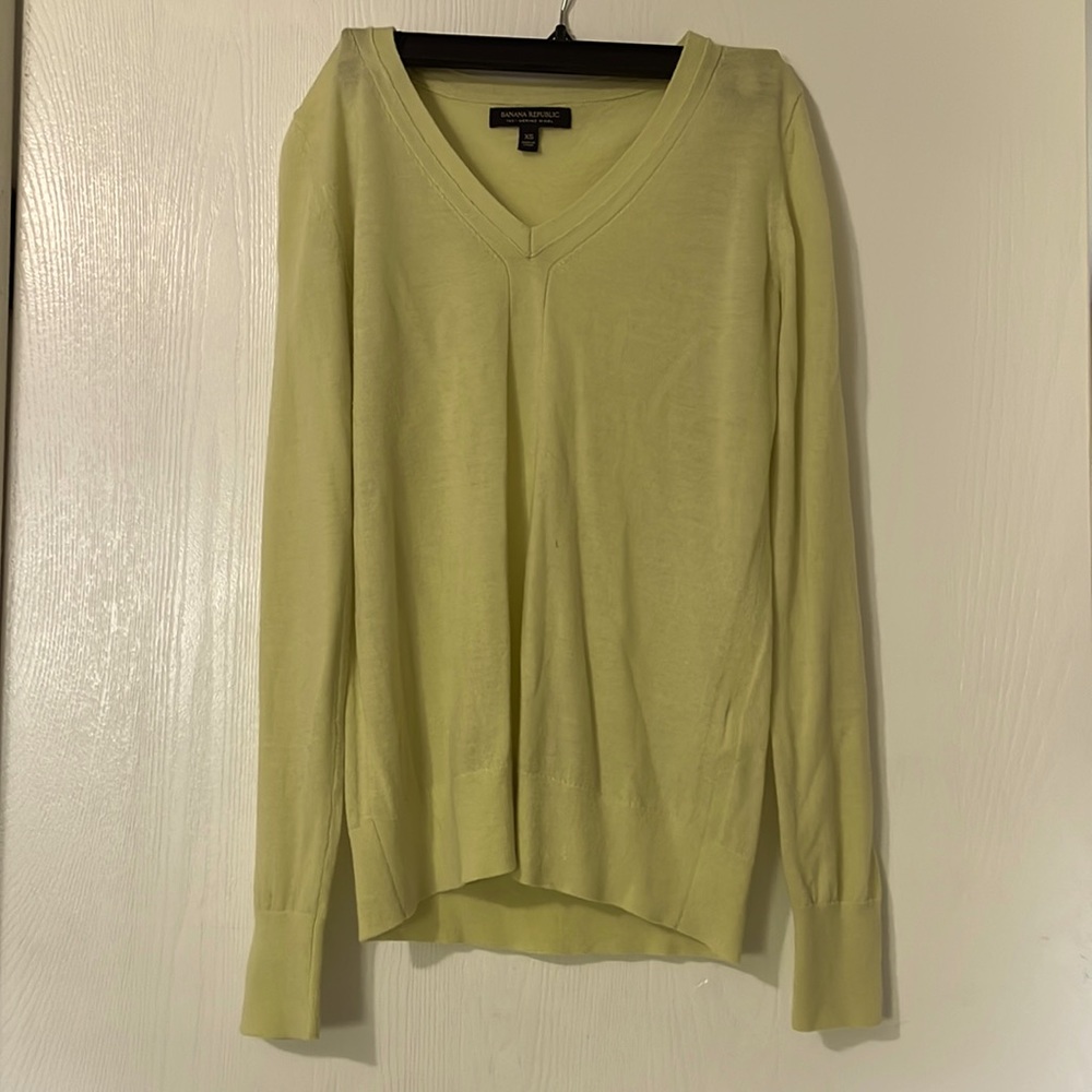 Banana Republic Pale Green Sweater